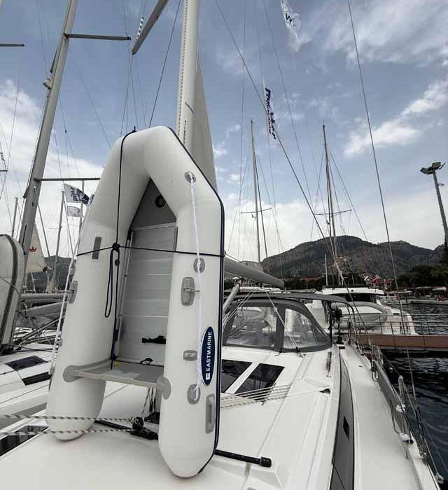 Elifozzi | Bavaria C46 photo 5