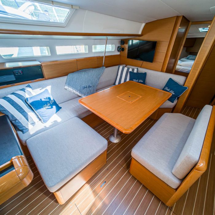 Elise af Sweden | Sun Odyssey 519 - 5 cab. photo 11
