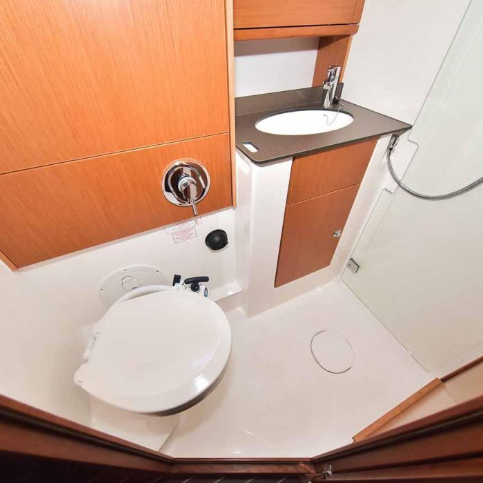Donna I | Bavaria cruiser 51 photo 15