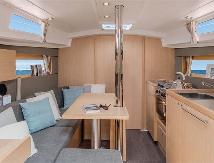 Sirena | Oceanis 35.1 (3Cab) photo 9