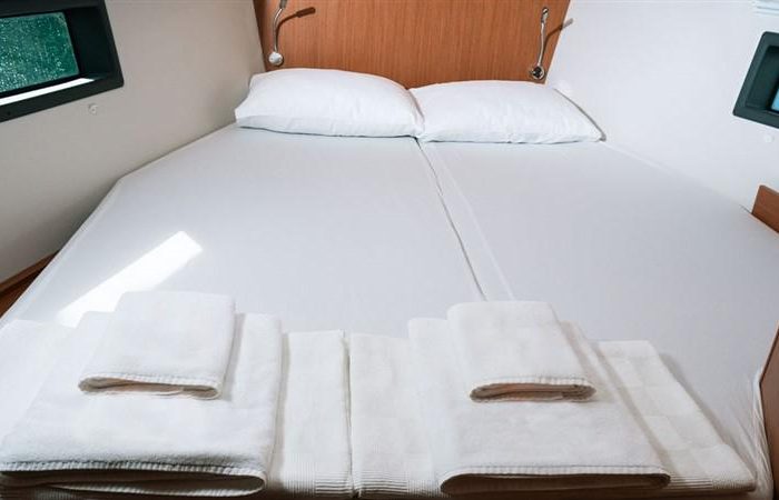Nomad | Bavaria C42 photo 29