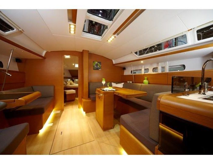 Anni | Sun Odyssey 449 photo 3
