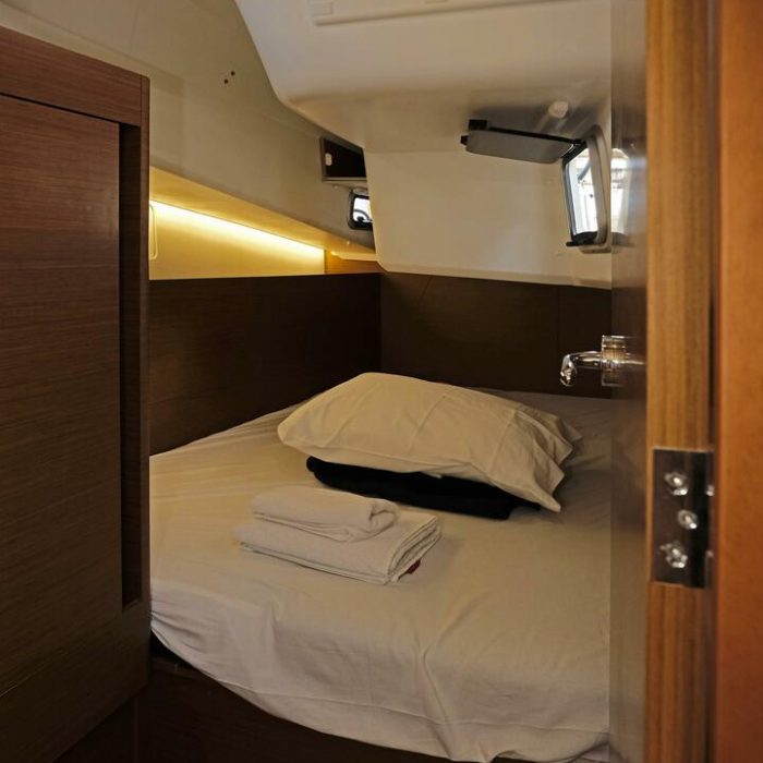 Bella Ciao | Sun Odyssey 410 photo 16