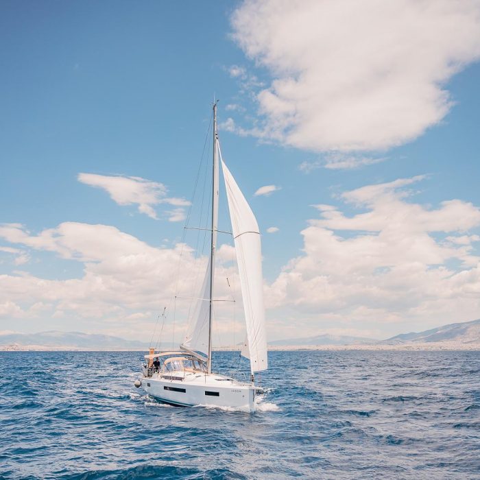 Jason | Sun Odyssey 490 photo 9