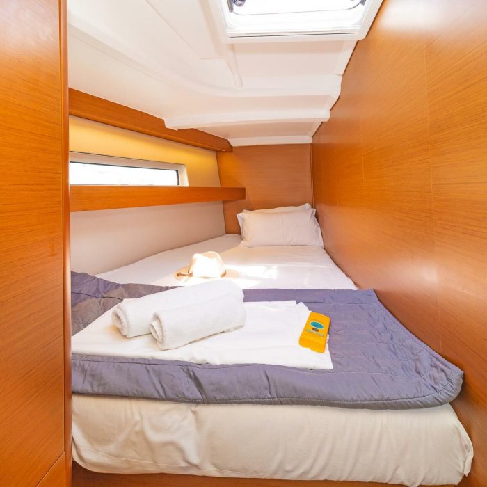Mike Charlie | Sun Odyssey 440 photo 15