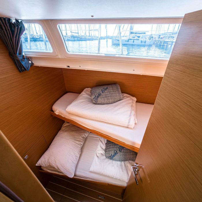 Elise af Sweden | Sun Odyssey 519 - 5 cab. photo 20