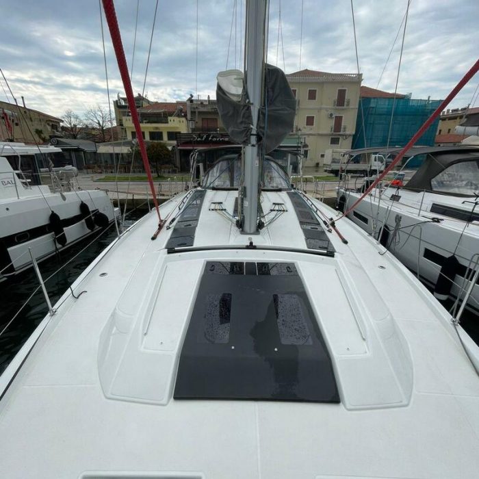 Nova | Dufour 48 Cat photo 12