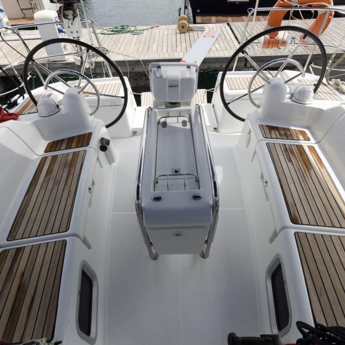 Cecile | Sun Odyssey 409 photo 3