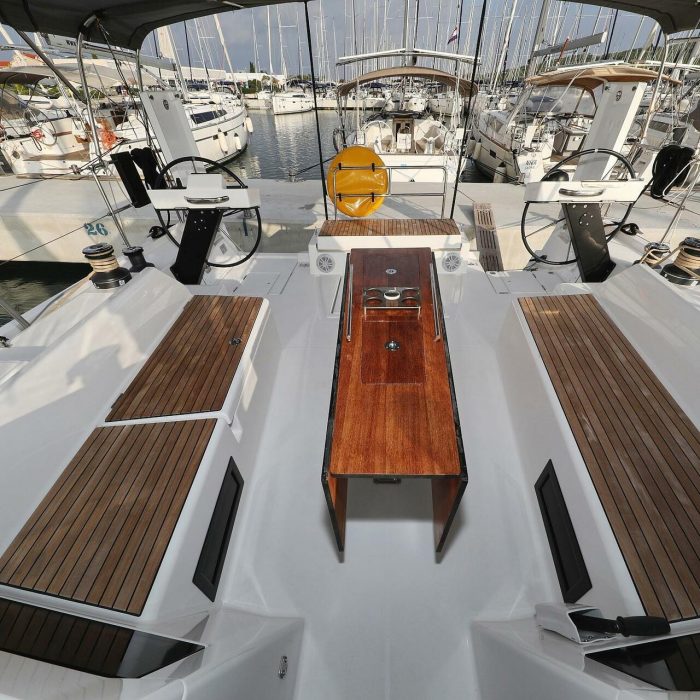 Ariel | Dufour 470 photo 9