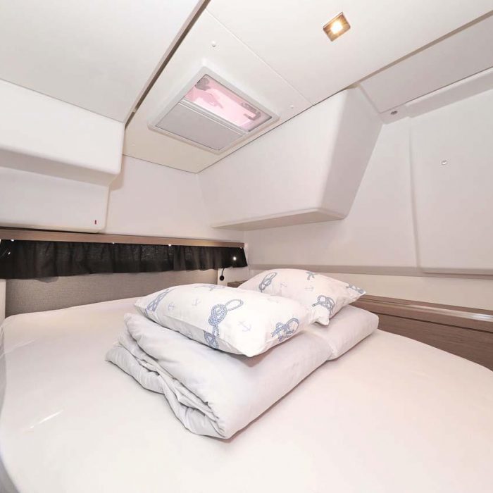 Canopus | Fountaine Pajot LUCIA 40 photo 19