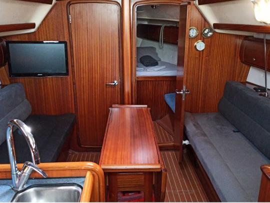 Altair | Bavaria 36 photo 7
