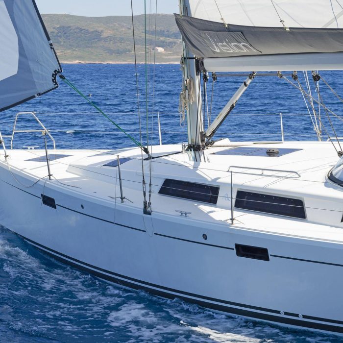 Deep Blue | Hanse 415 photo 3