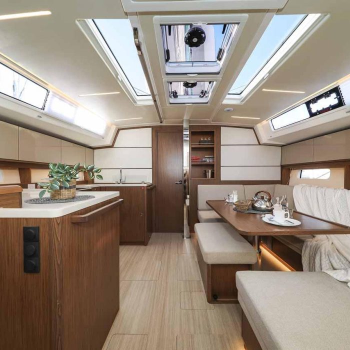 Aquila | Bavaria C46 photo 20