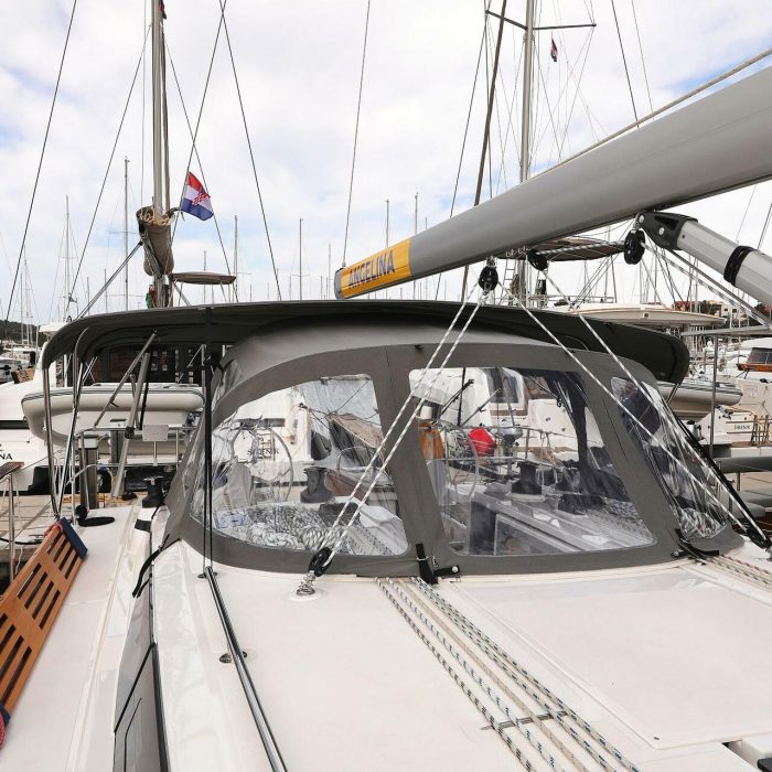 Levente | Bavaria C42 photo 7