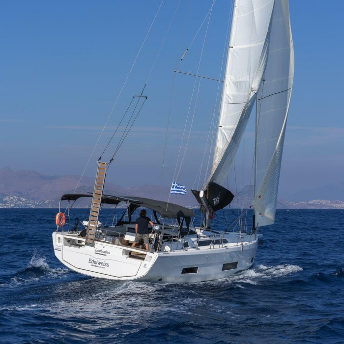 Edelweiss | Dufour 470 photo 5