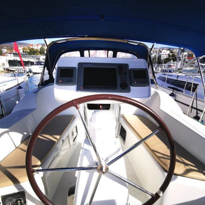 Mia | Sun Odyssey 36i photo 4