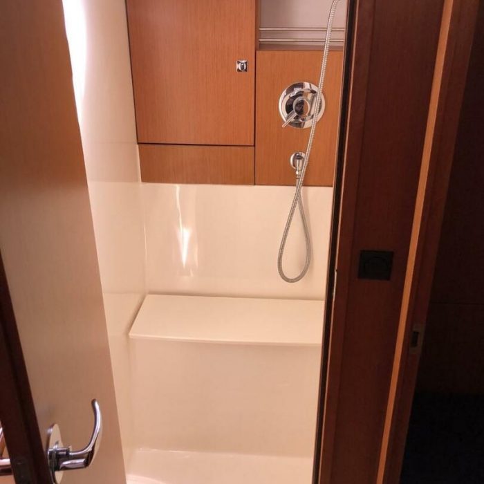 Dea | Bavaria Cruiser 46 photo 17
