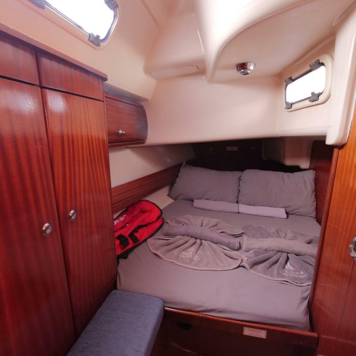 Altair | Bavaria 36 photo 20