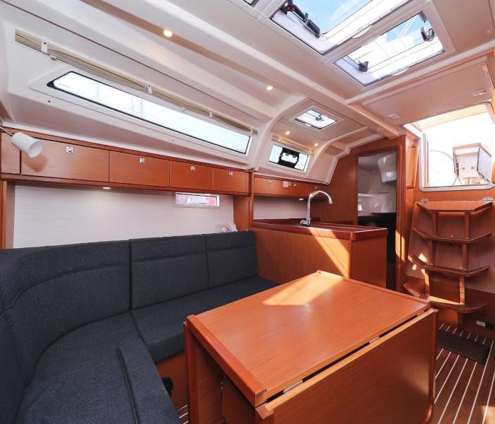 Lupe | Bavaria Cruiser 37 photo 49