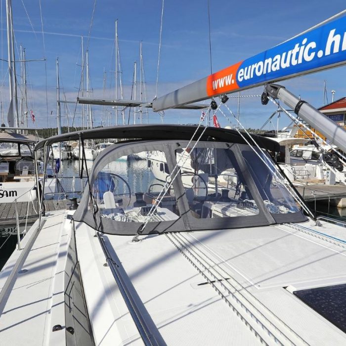 Summertime | Bavaria C42 photo 7