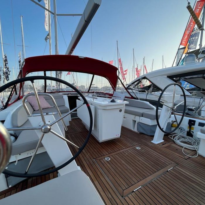 NAUTI BUOY | Oceanis 46.1 photo 1