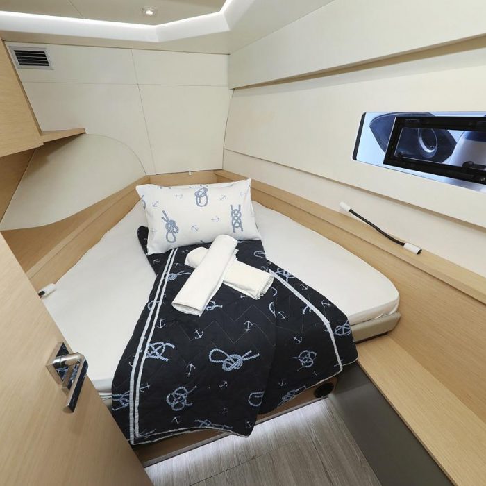 Marketka | Fountaine Pajot MY 37 photo 13