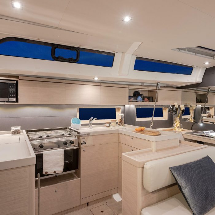 Moorings 52.4 Club | Sun Odyssey 52.2 photo 8