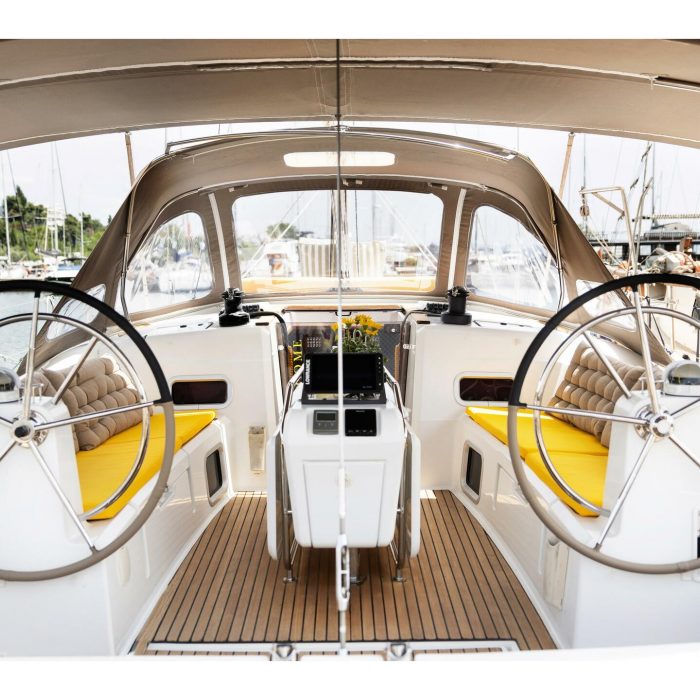 Lemon | Sun Odyssey 469 photo 6