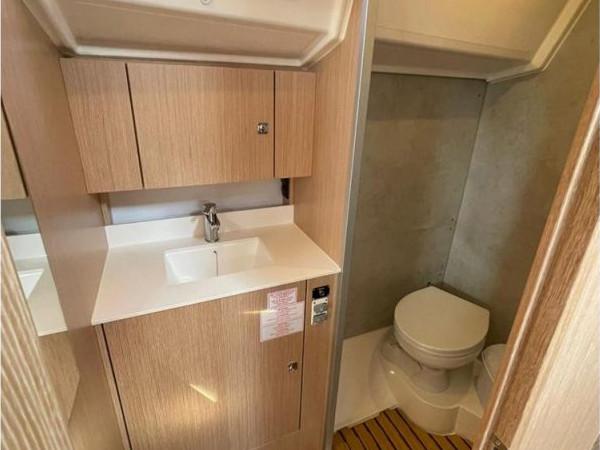 Donuha | Bavaria C42 photo 6