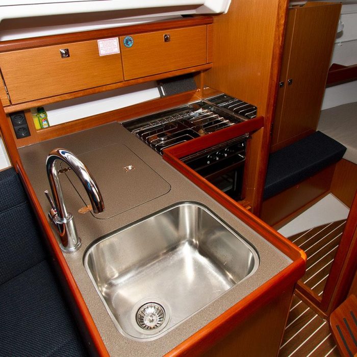 Artina | Bavaria Cruiser 34 photo 12