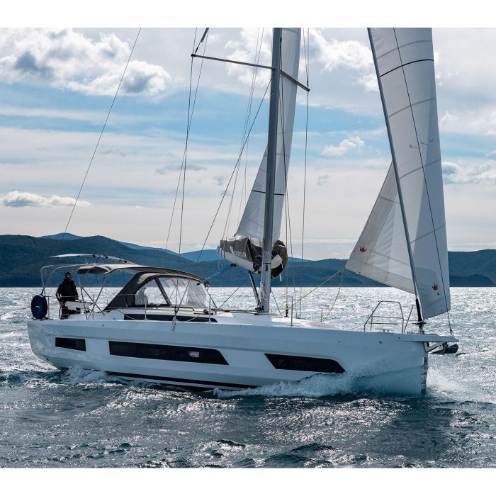 Stefy - Water maker, Solar Panel | Dufour 41 photo 2