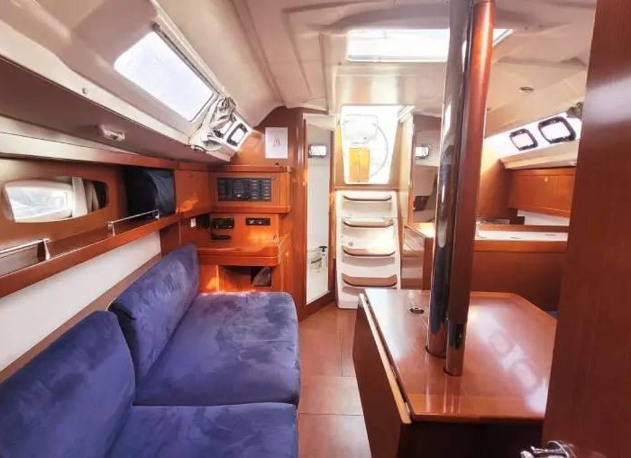 Perig | Oceanis 31 photo 12