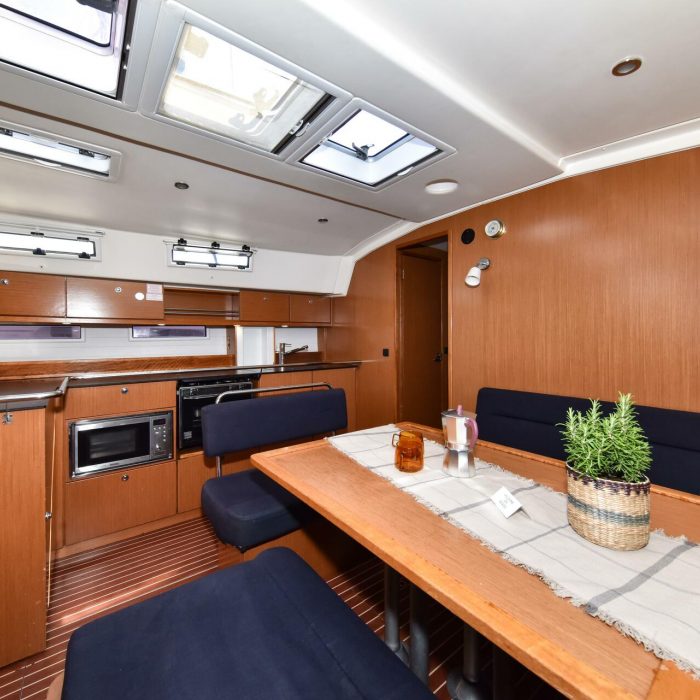 Controvento | Bavaria Cruiser 45 photo 34