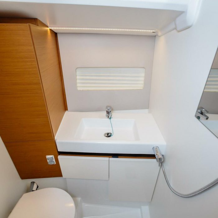 Chaos - Standard line | Sun Odyssey 490 photo 13