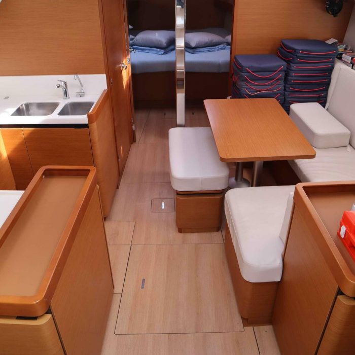 Diamond | Sun Odyssey 440 photo 22 Diamond | Sun Odyssey 440 photo 22