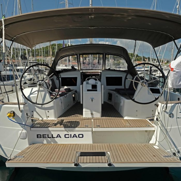 Bella Ciao | Sun Odyssey 410 photo 5