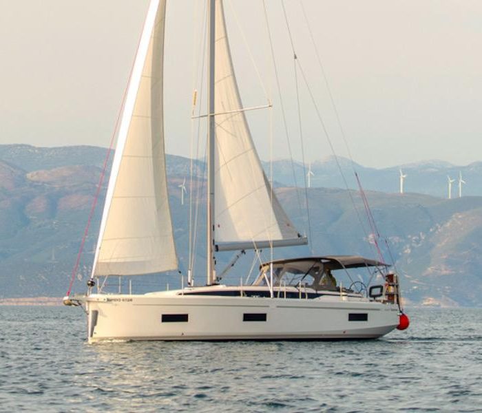 Karpouzi | Bavaria C42 photo 3