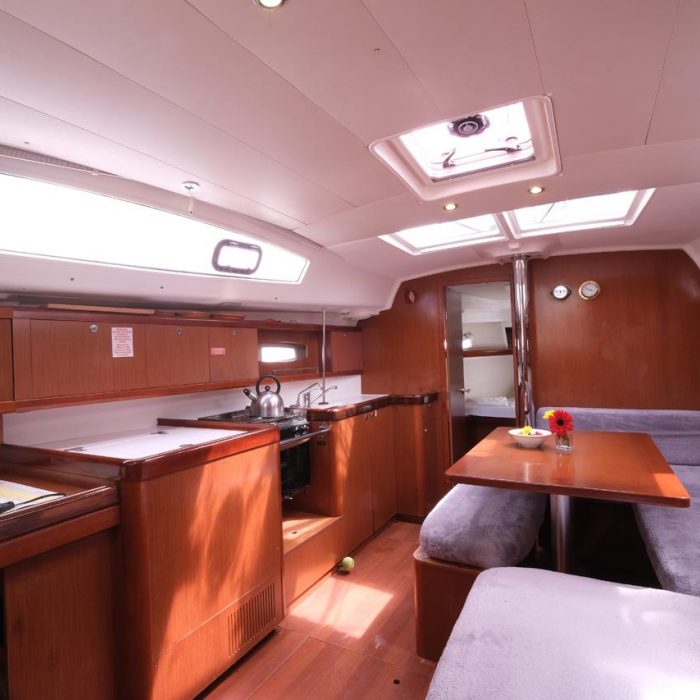 Nar | Oceanis 40 photo 5