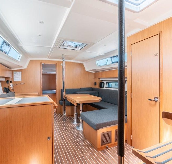 Avra | Bavaria C42 photo 16