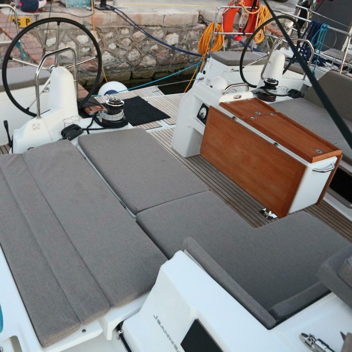 Aqua Fun | Sun Odyssey 490 photo 2