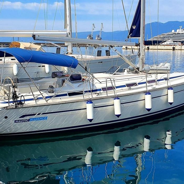 Scorpion | Bavaria 44 photo 10