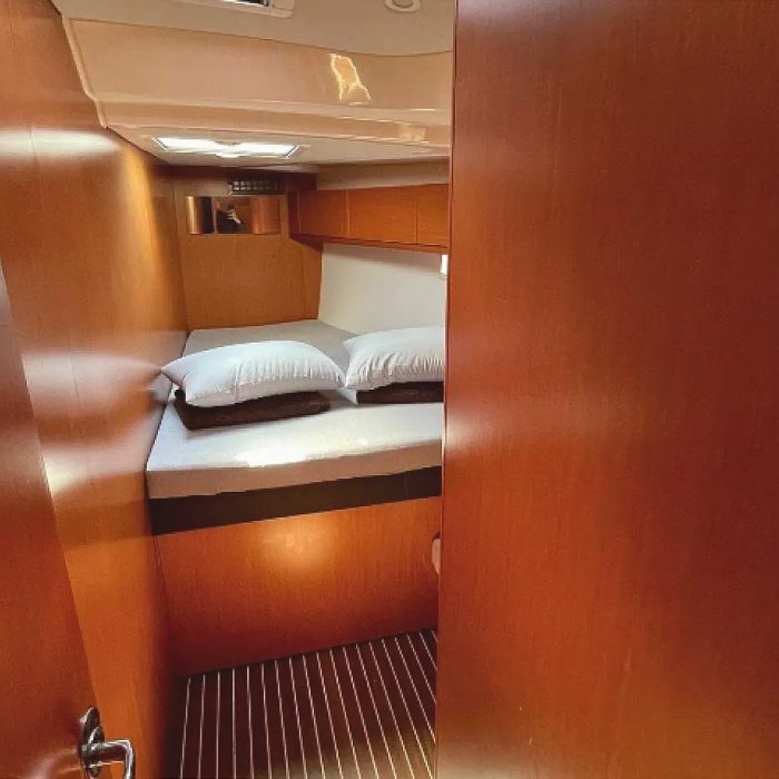Prince Nikolaos | Bavaria Cruiser 51 photo 3