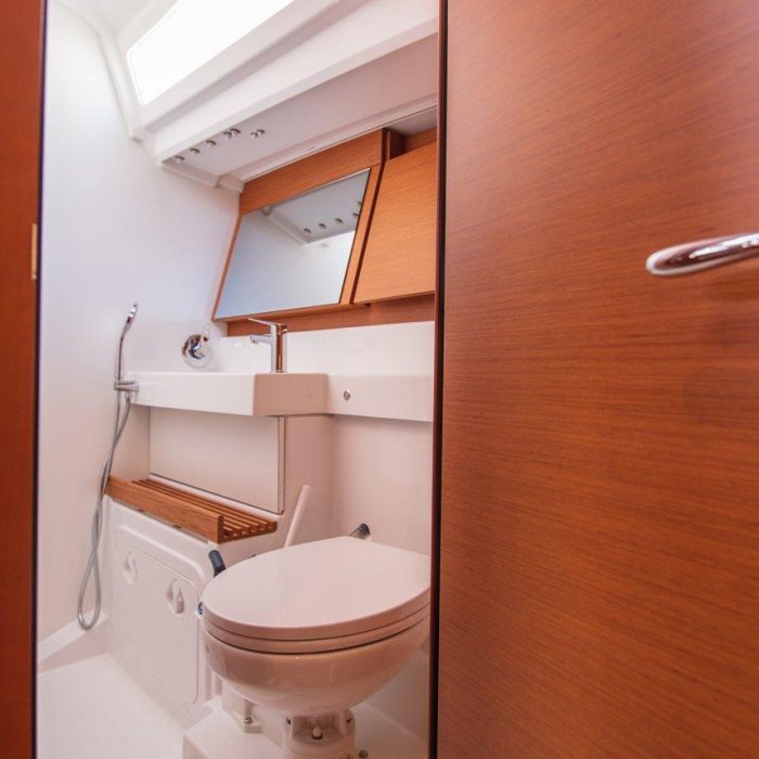 Trinity | Sun Odyssey 440 photo 3