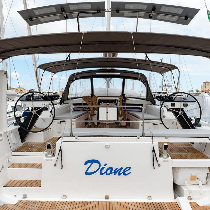 Dione - Water maker, Solar Panel | Dufour 470 photo 9