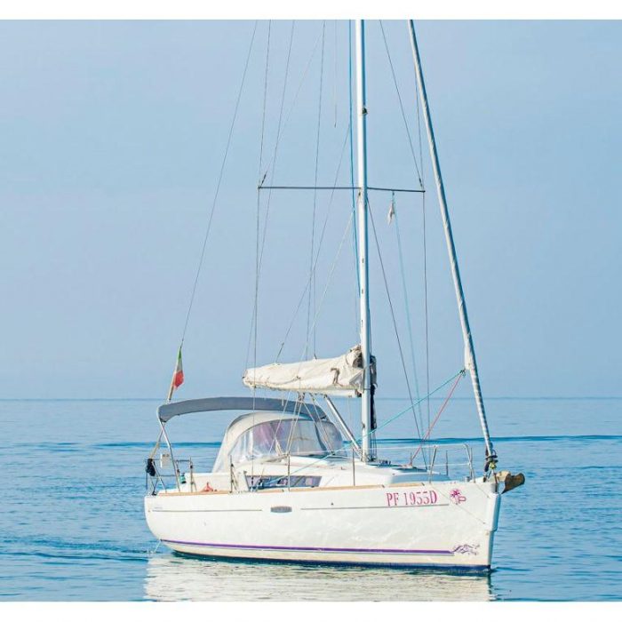 Rebecca | Oceanis 34 photo 2