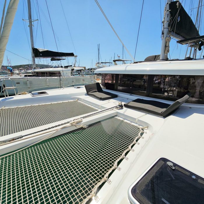 Nera | Lagoon 42 photo 5