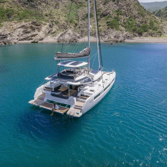 Premium | Lagoon 51 photo 9