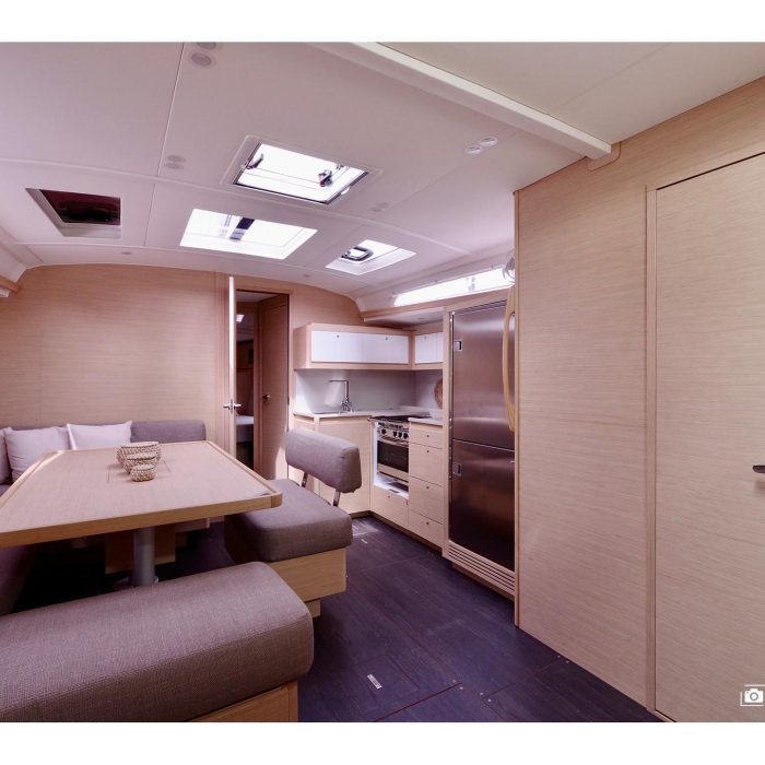 Perla - Water maker, Solar Panel | Dufour 470 photo 7