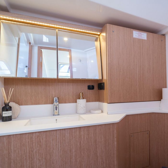 Aria | Bavaria C45 Style photo 16