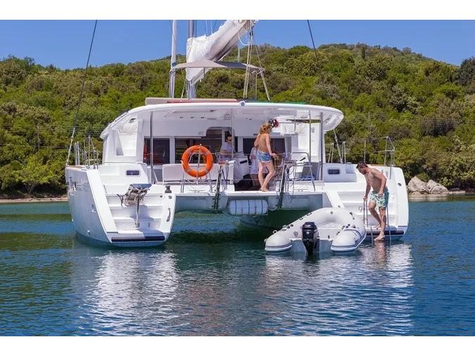 Gin Tonic | Lagoon 450 Fly photo 6 Gin Tonic | Lagoon 450 Fly photo 6
